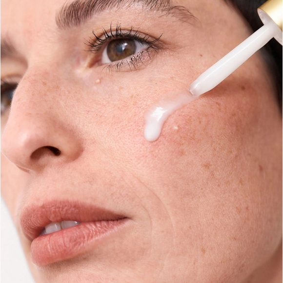 💛 Violette_FR After-Sun Calming Serum UV Damage Rescue NWT - Picture 4 of 9